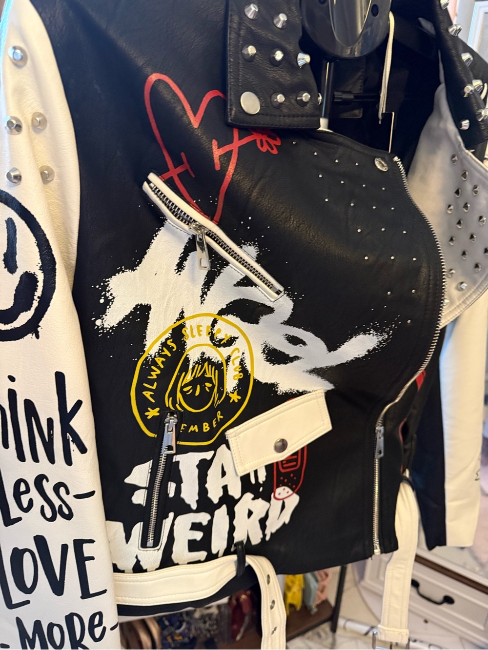 💥💥Studded Black & White Graffiti Faux Leather Street wear/Punk/Vintage jacket - Picture 5 of 16